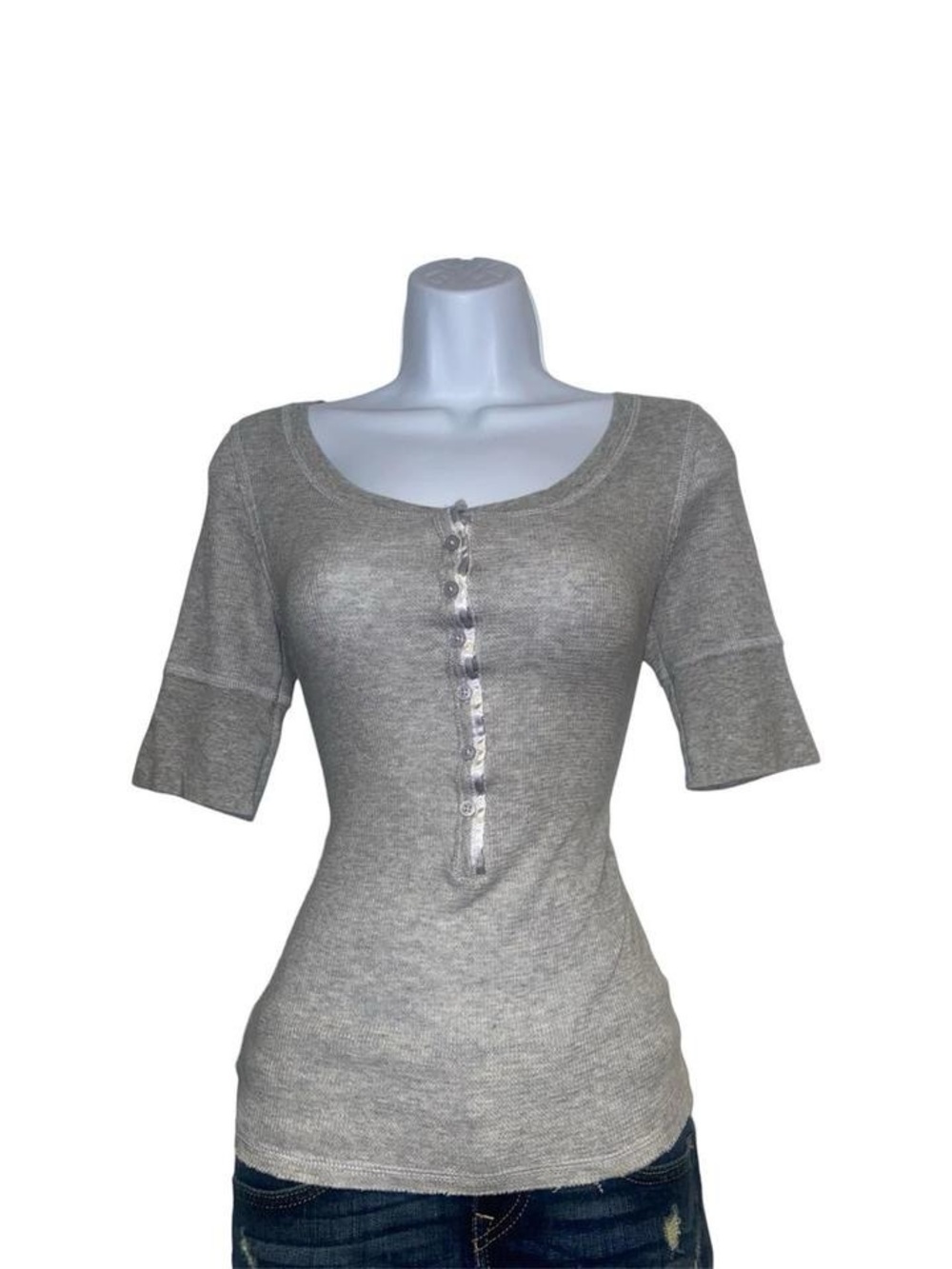 Y2k gray ribbed button up top
